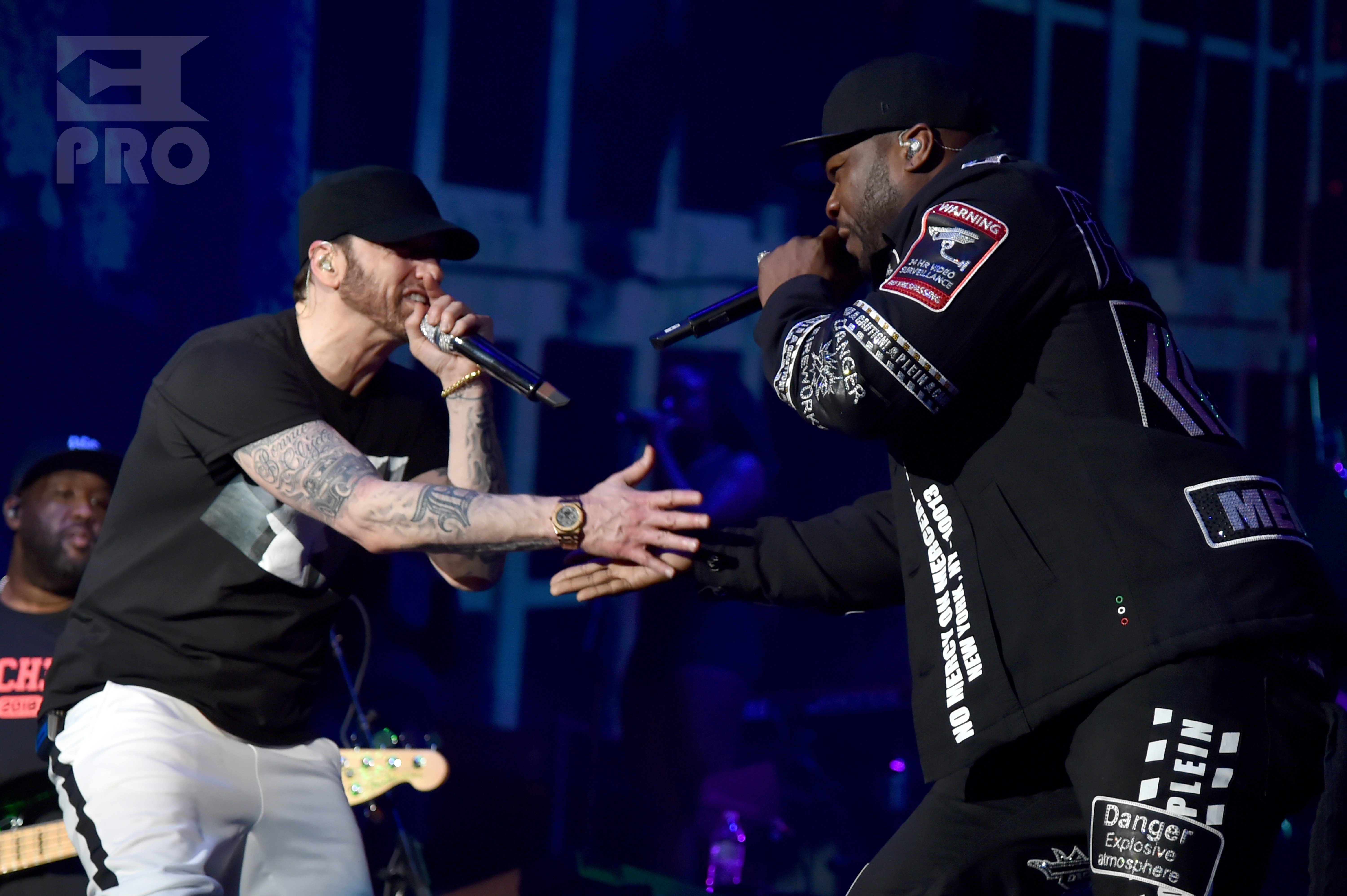 Were fifty. Eminem 50 Cent. Эминем 50 цент. Эминем и 50 центов. Eminem Coachella 2018.